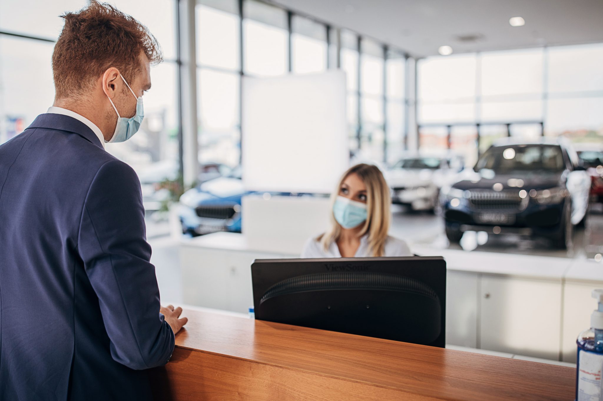 U S AUTOMOTIVE OUTLOOK visual data 2